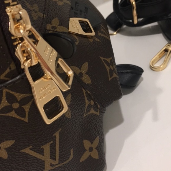 Lv  plams mini backpack - Picture 2 of 5